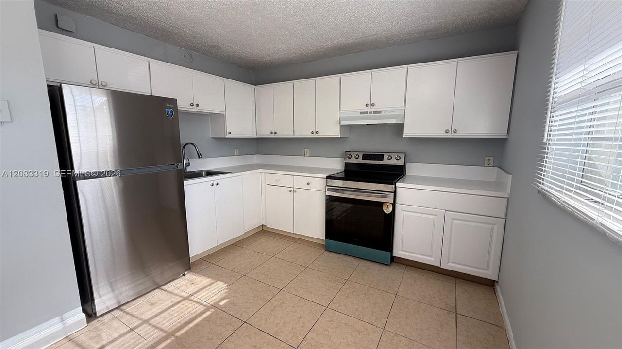 En Renta: $1,900 (2 camas, 2 baños, 35072 Pies cuadrados)