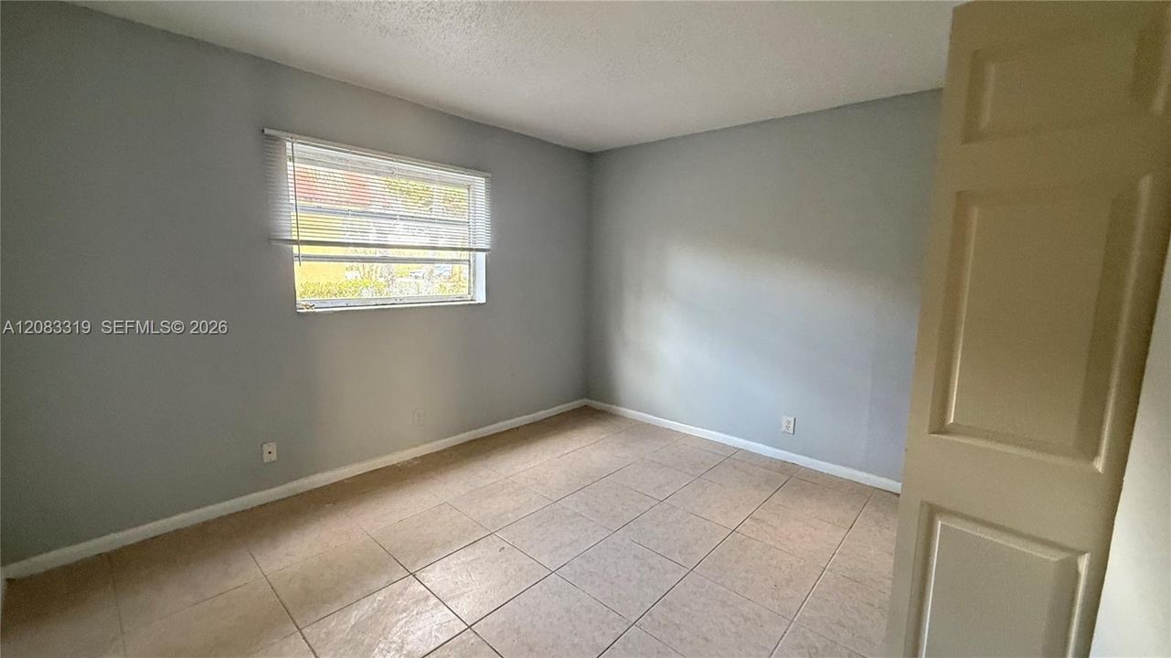 En Renta: $1,900 (2 camas, 2 baños, 35072 Pies cuadrados)