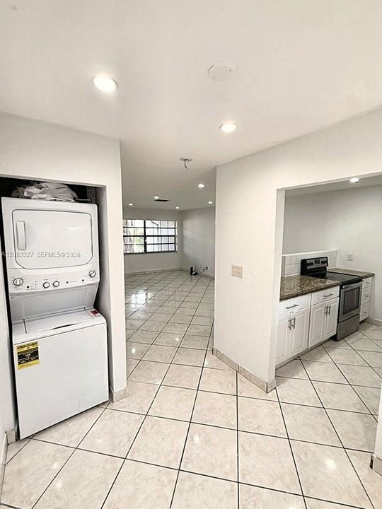 В аренду: $2,595 (2 спален, 1 ванн, 1260 Квадратных фут)