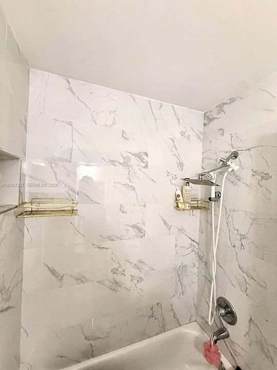 В аренду: $2,595 (2 спален, 1 ванн, 1260 Квадратных фут)