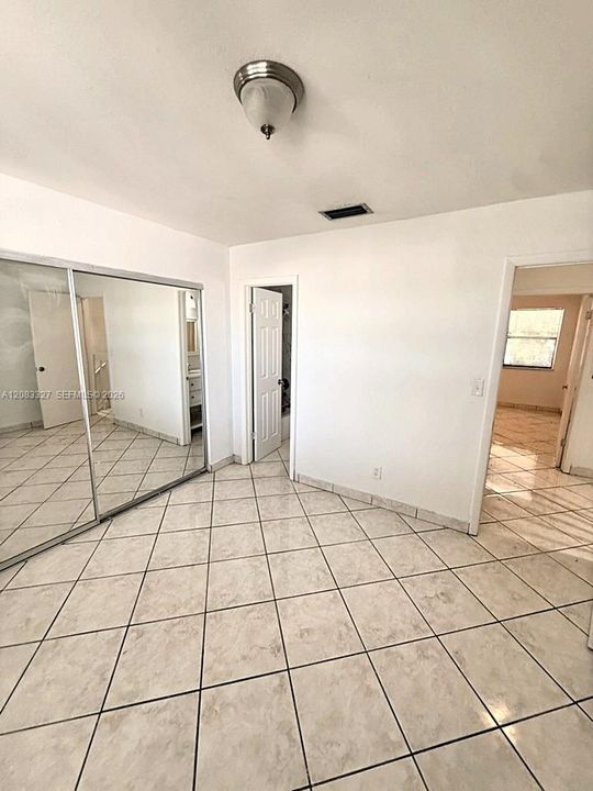 В аренду: $2,595 (2 спален, 1 ванн, 1260 Квадратных фут)