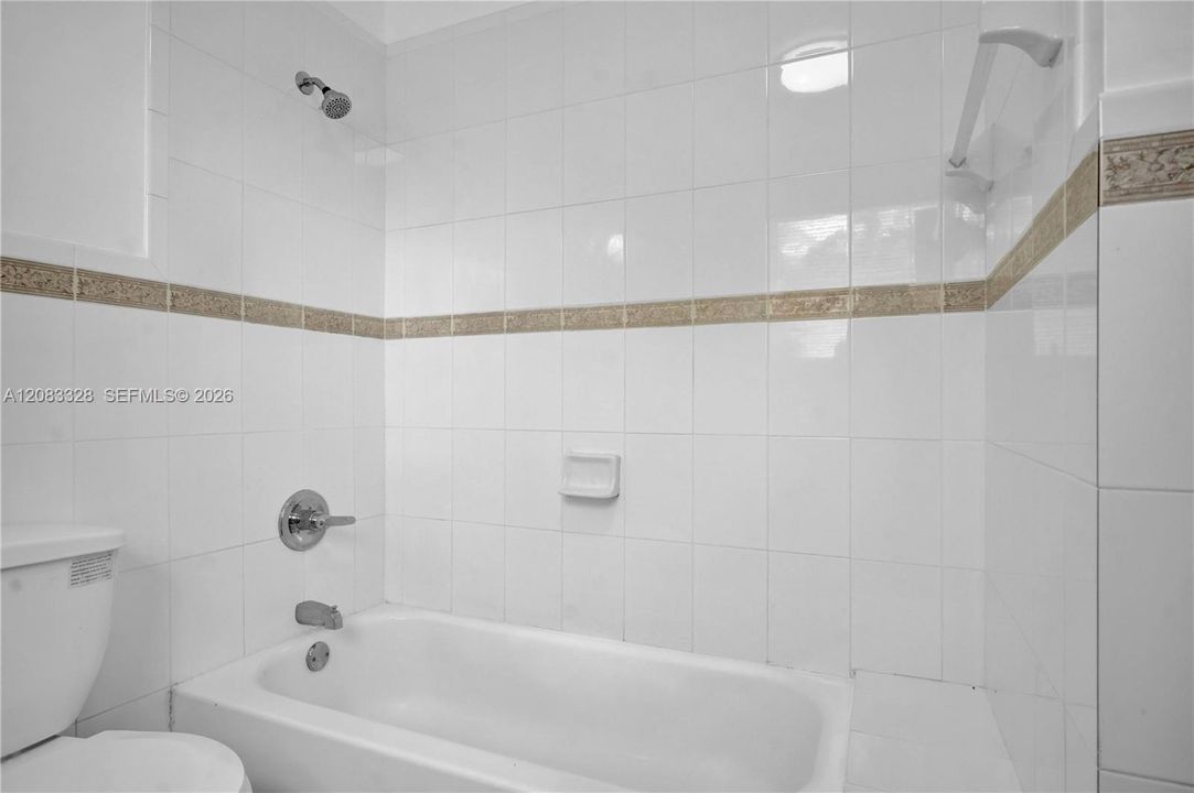For Rent: $1,690 (0 beds, 1 baths, 450 Square Feet)