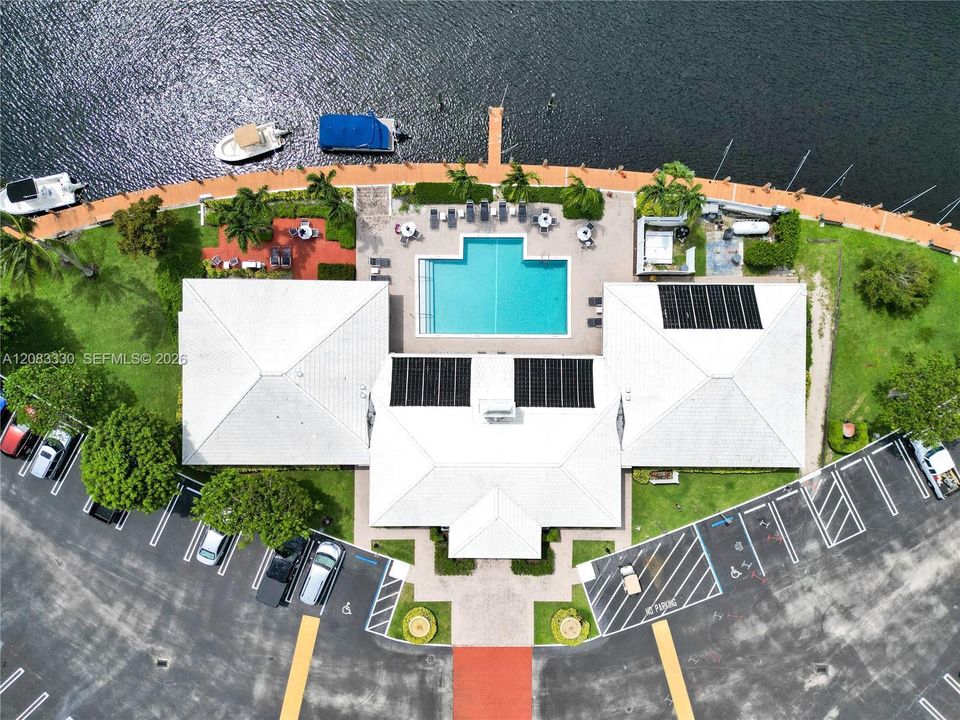 На продажу: $285,000 (2 спален, 2 ванн, 982 Квадратных фут)