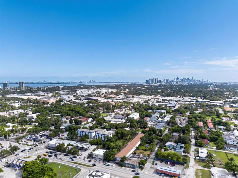 For Rent: $1,800 (1 beds, 1 baths, 462 Square Feet)