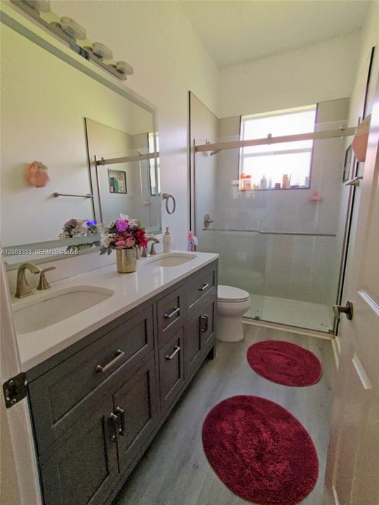 В аренду: $5,400 (3 спален, 3 ванн, 2180 Квадратных фут)
