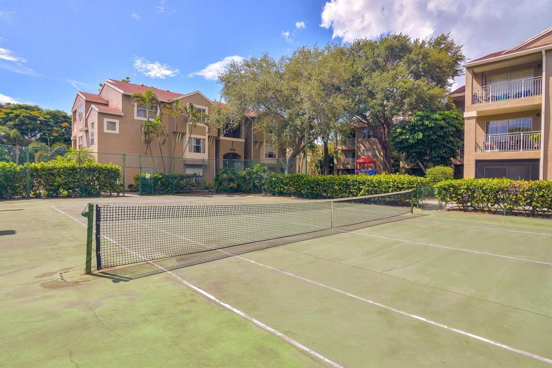50-tennis court