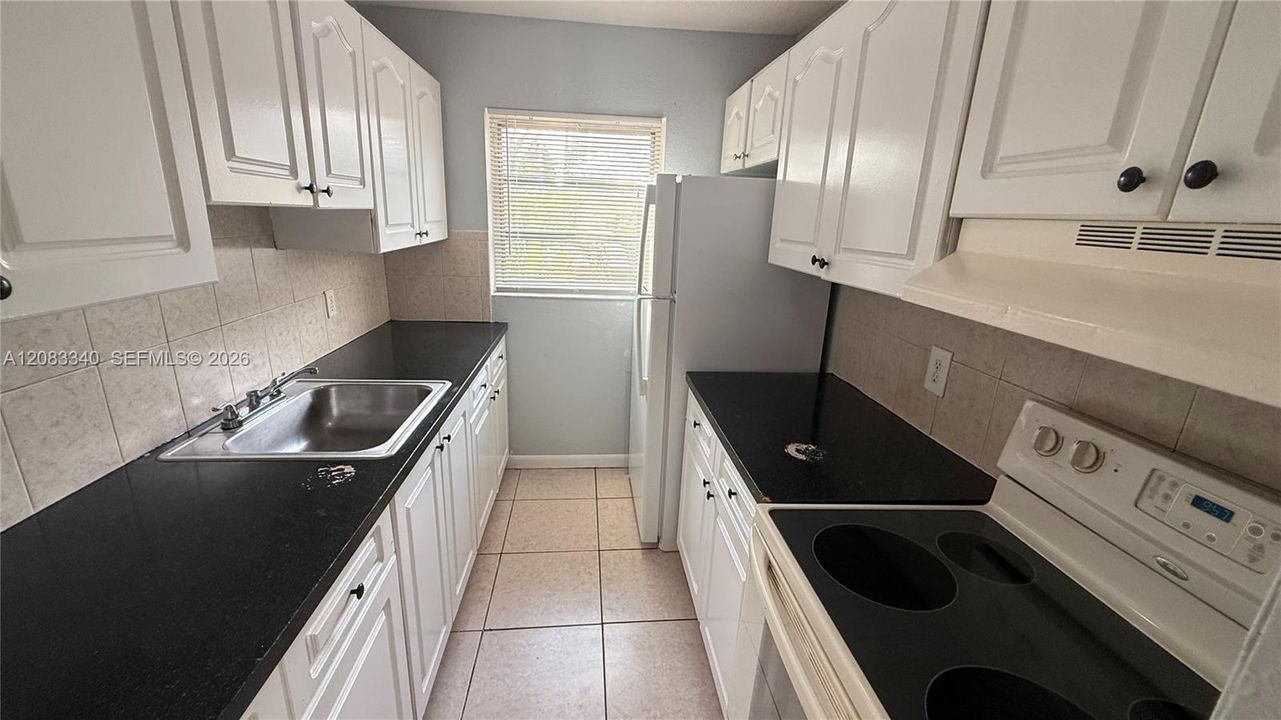 En Renta: $1,800 (2 camas, 1 baños, 35072 Pies cuadrados)