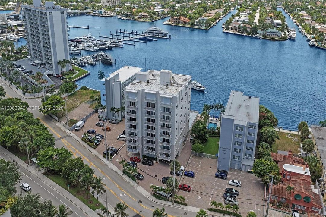 Harbor Haven offers AMAZING views of The Intracoastal, Seven Isles & Las Olas Blvd.