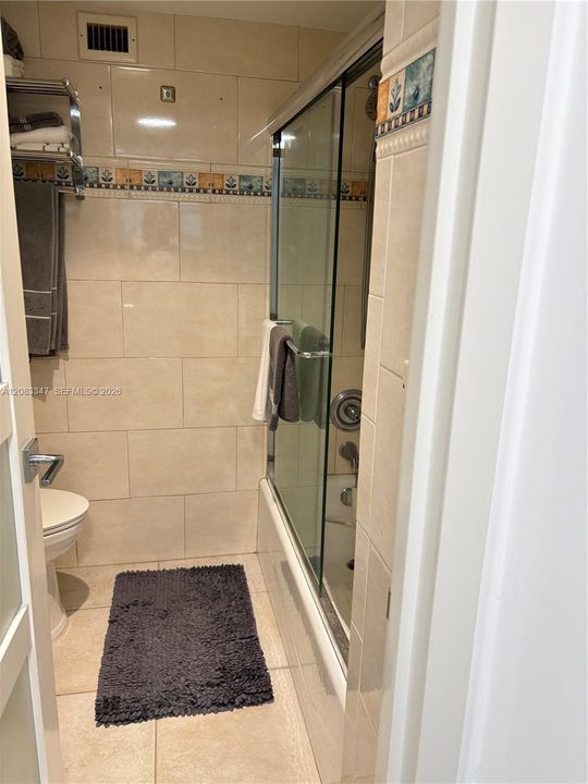 На продажу: $225,000 (1 спален, 1 ванн, 855 Квадратных фут)
