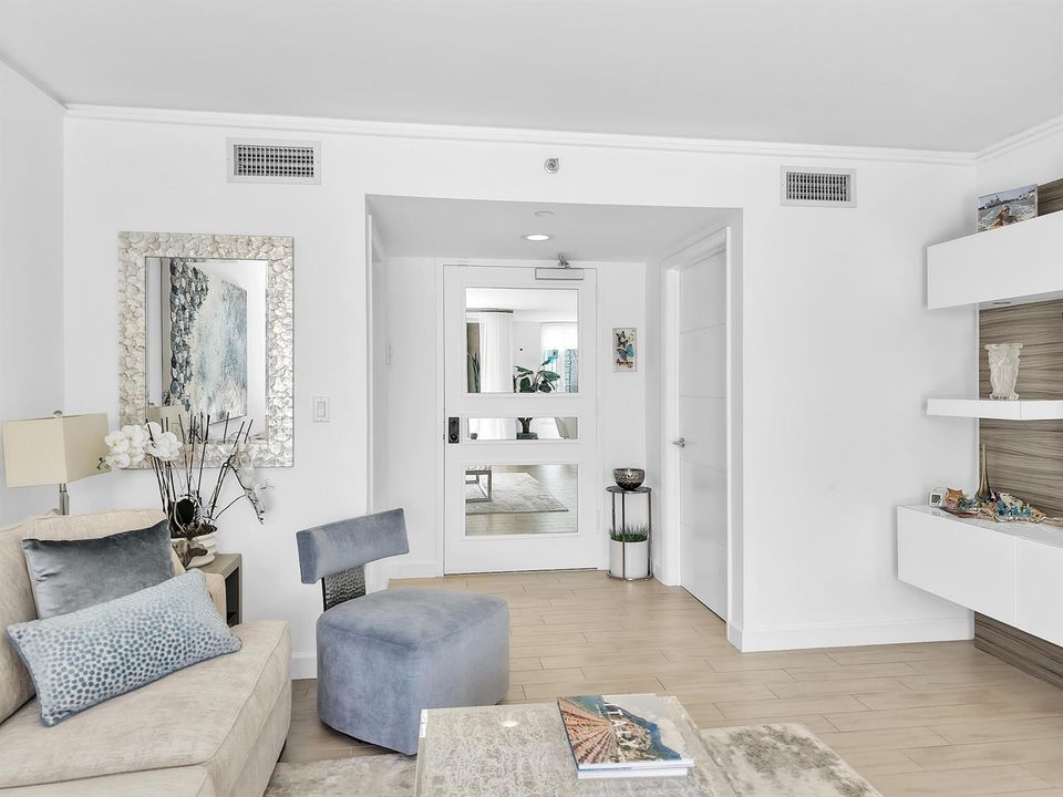 Mizner Court, 120 SE Fifth Ave, 235, Boc