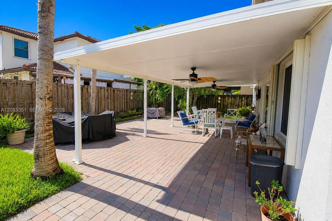 For Sale: $665,000 (5 beds, 3 baths, 2869 Square Feet)