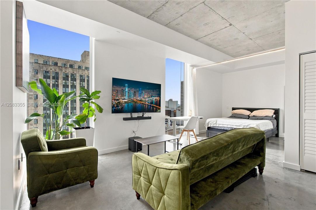 For Rent: $2,700 (1 beds, 1 baths, 564 Square Feet)