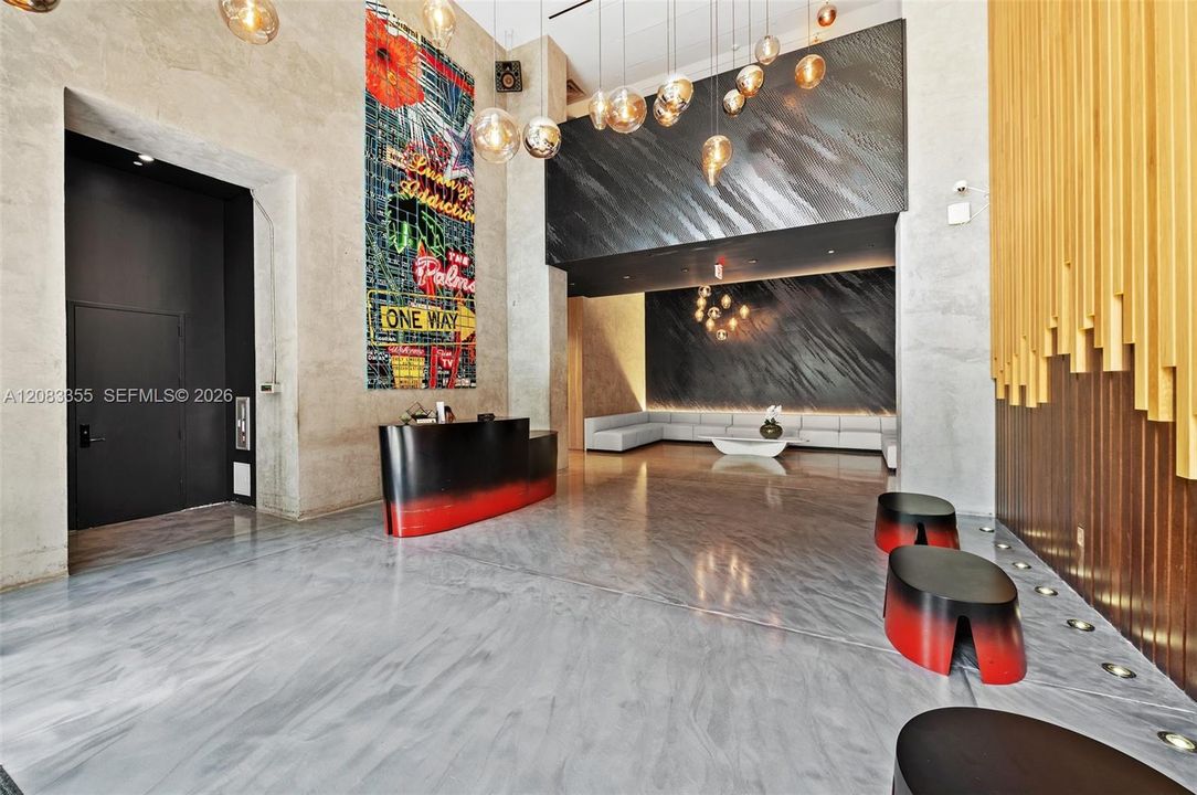 For Rent: $2,700 (1 beds, 1 baths, 564 Square Feet)