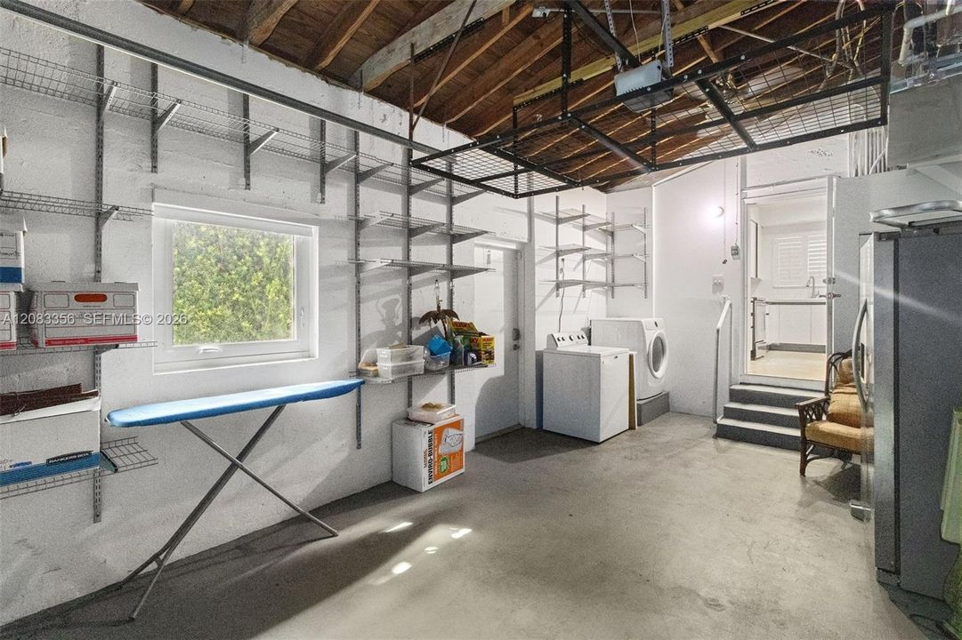 Attached 1-Car Garage