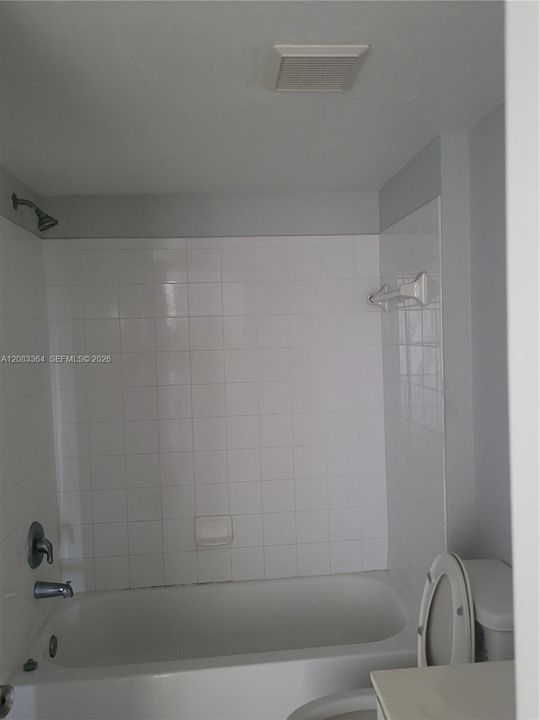 На продажу: $199,900 (3 спален, 2 ванн, 1126 Квадратных фут)