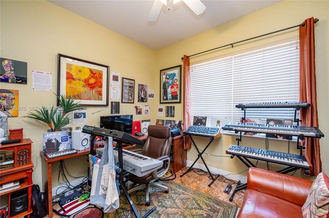 For Sale: $815,000 (4 beds, 2 baths, 1967 Square Feet)
