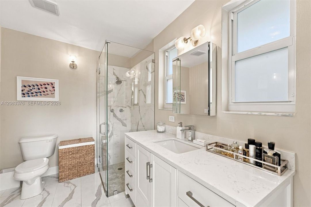 For Sale: $1,600,000 (3 beds, 3 baths, 1523 Square Feet)