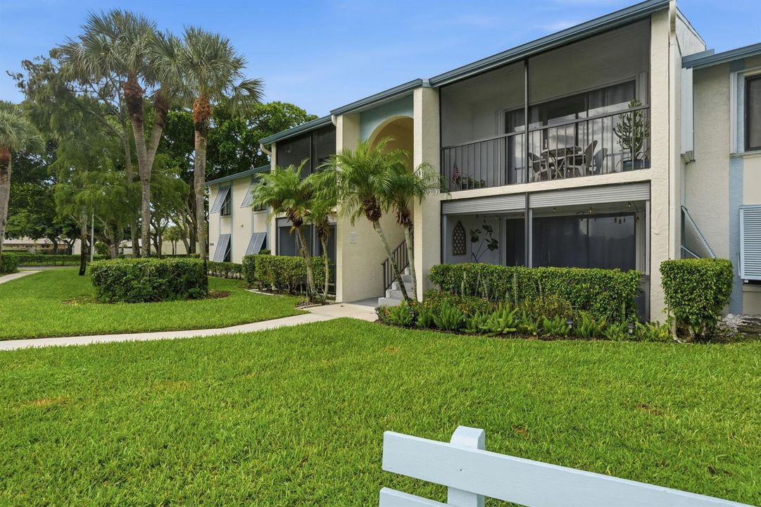 35-web-or-mls-1104_Green_Pine_Boulevard_