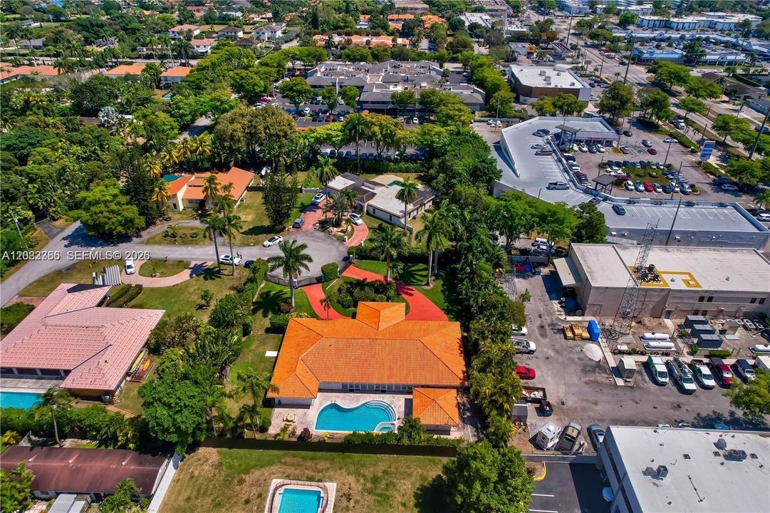 На продажу: $1,699,000 (5 спален, 4 ванн, 3622 Квадратных фут)