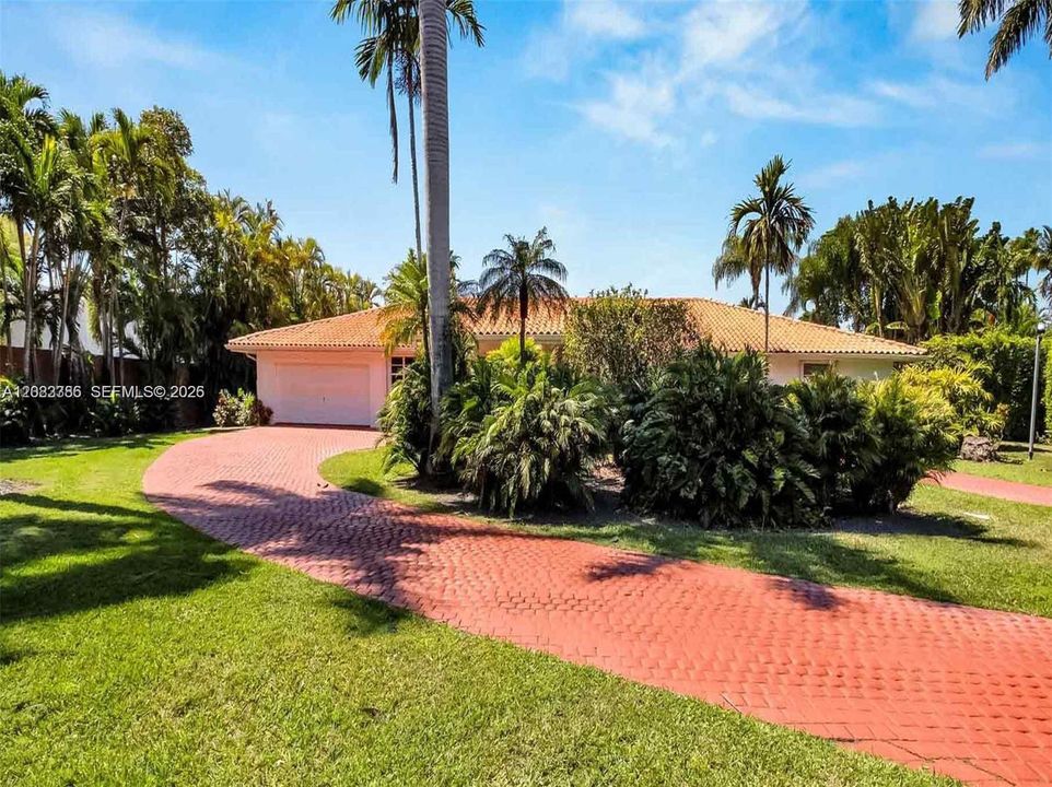 На продажу: $1,699,000 (5 спален, 4 ванн, 3622 Квадратных фут)