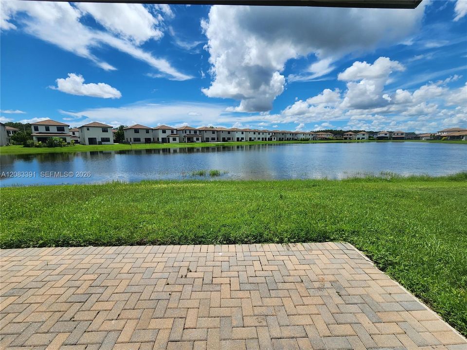 For Rent: $2,300 (3 beds, 2 baths, 0 Square Feet)