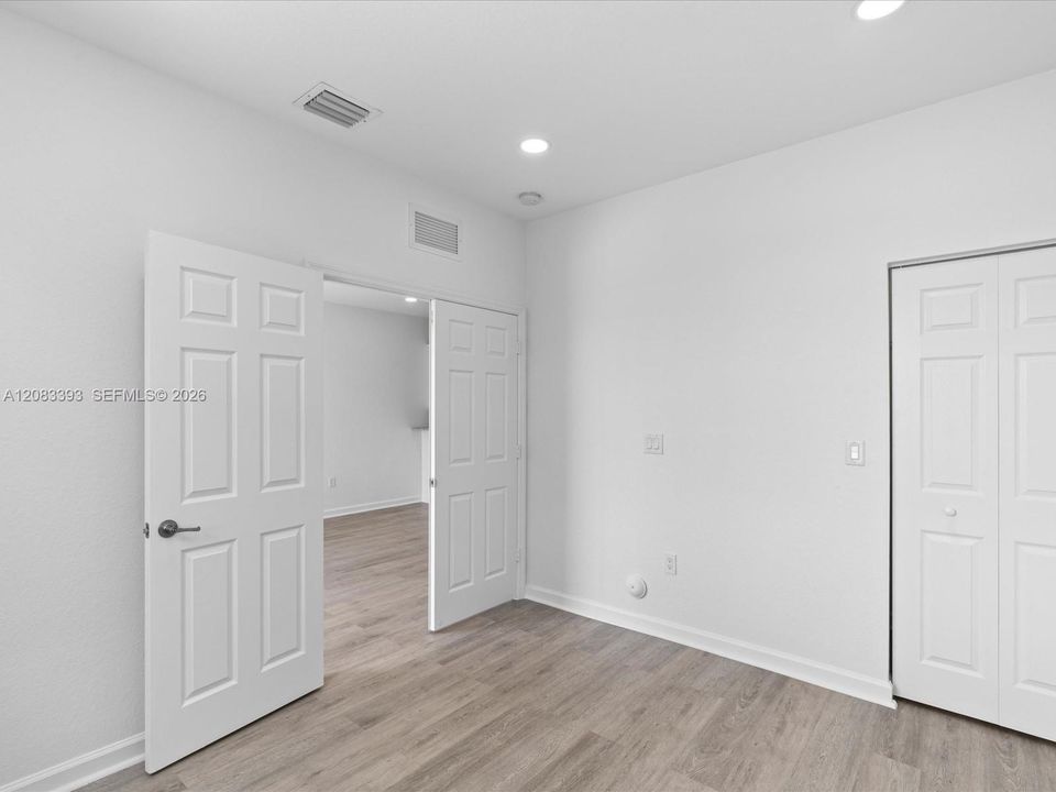 For Rent: $4,300 (4 beds, 3 baths, 1912 Square Feet)