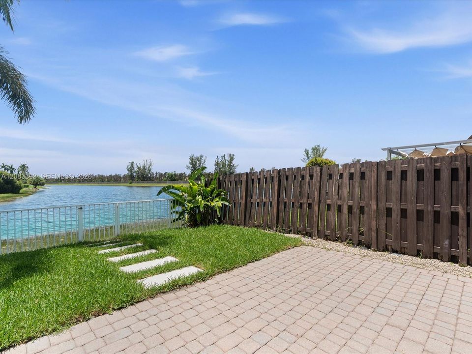 For Rent: $4,300 (4 beds, 3 baths, 1912 Square Feet)
