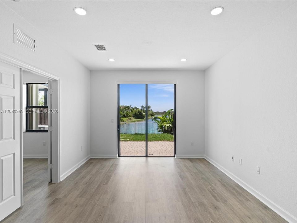 For Rent: $4,300 (4 beds, 3 baths, 1912 Square Feet)