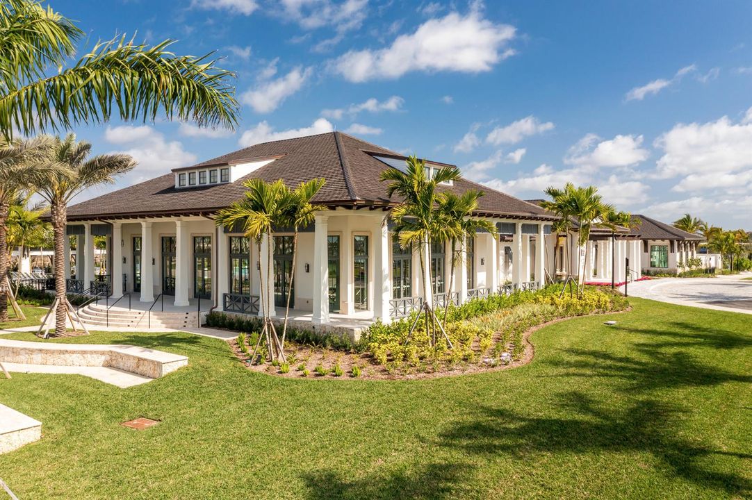 Avenir Clubhouse