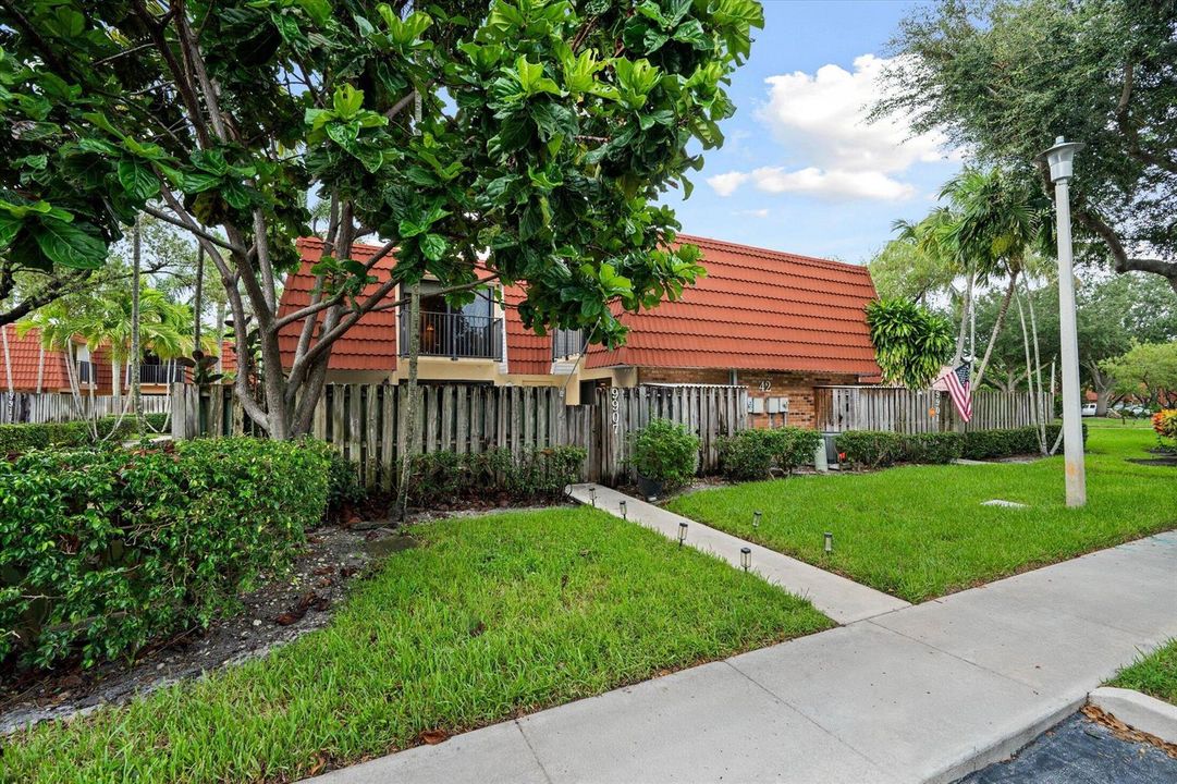 02-9907 NW 6th Pl, Plantation-17