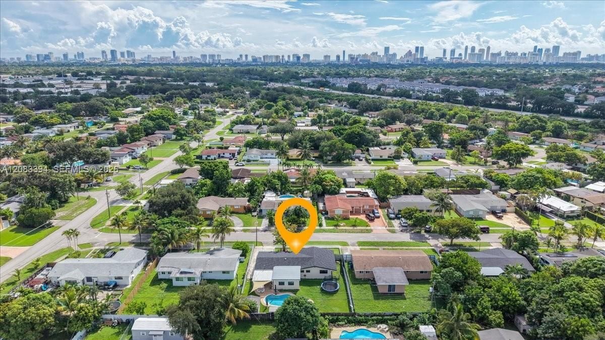 En Venta: $685,000 (3 camas, 2 baños, 1788 Pies cuadrados)