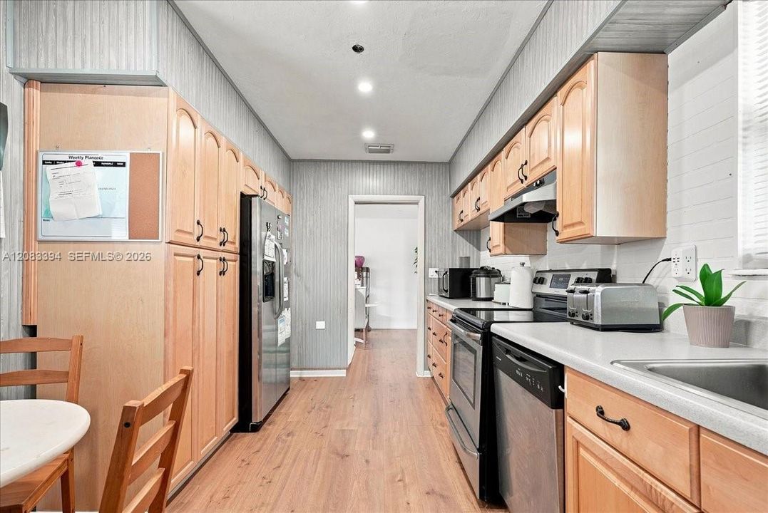 En Venta: $685,000 (3 camas, 2 baños, 1788 Pies cuadrados)