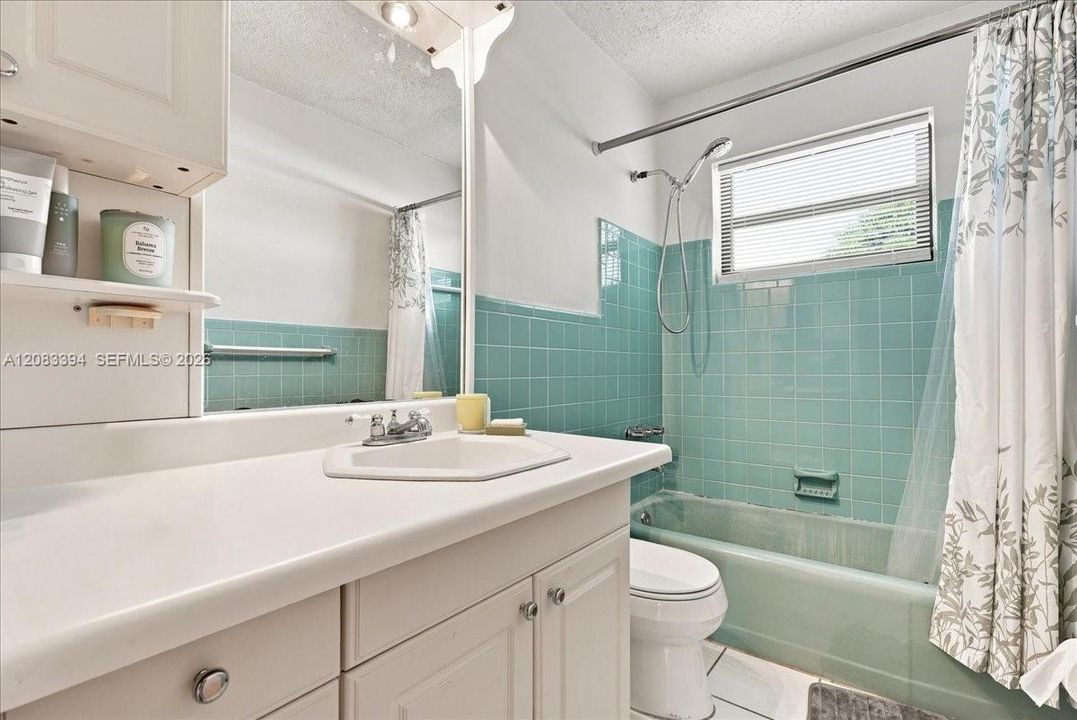 En Venta: $685,000 (3 camas, 2 baños, 1788 Pies cuadrados)