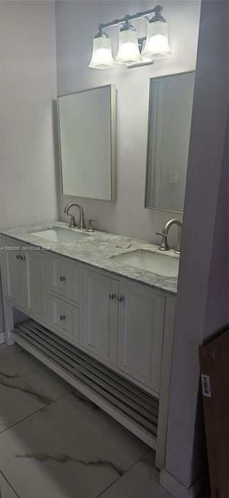 В аренду: $2,400 (3 спален, 2 ванн, 1266 Квадратных фут)