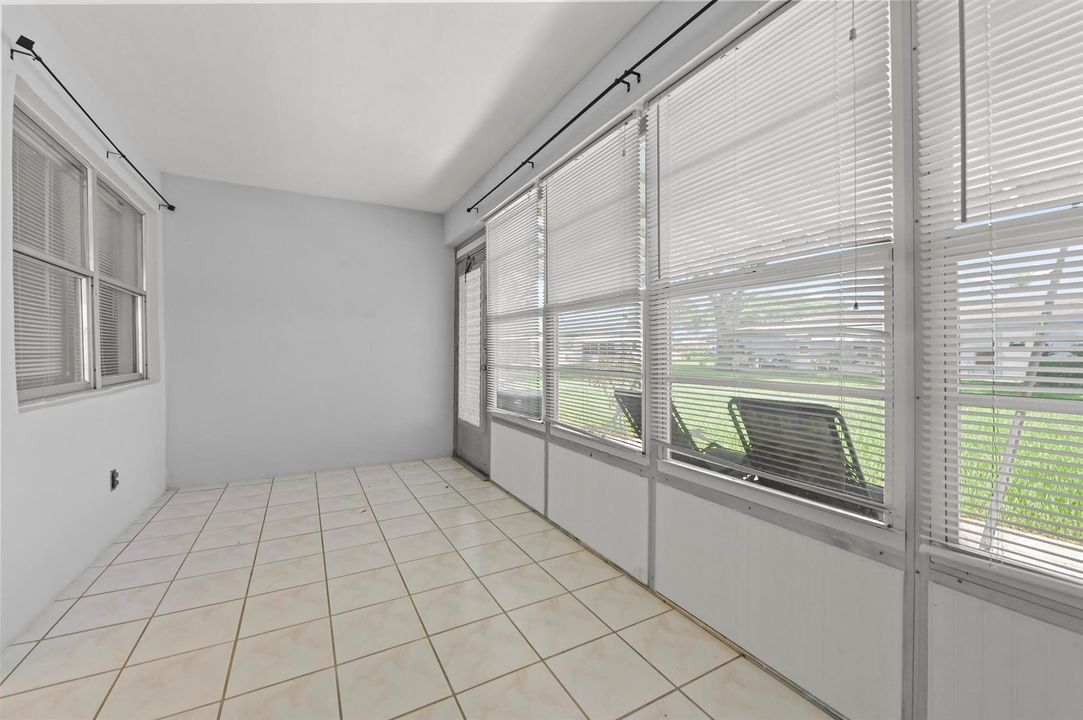 23 Patio 02
