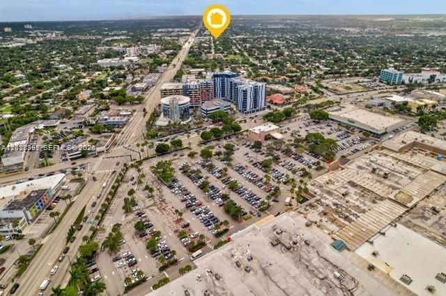 For Sale: $2,490,000 (0.40 acres)