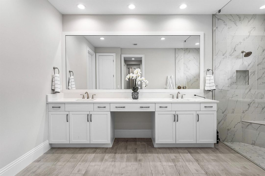 024-13977SouthwestBelterraDrive-PortStLu
