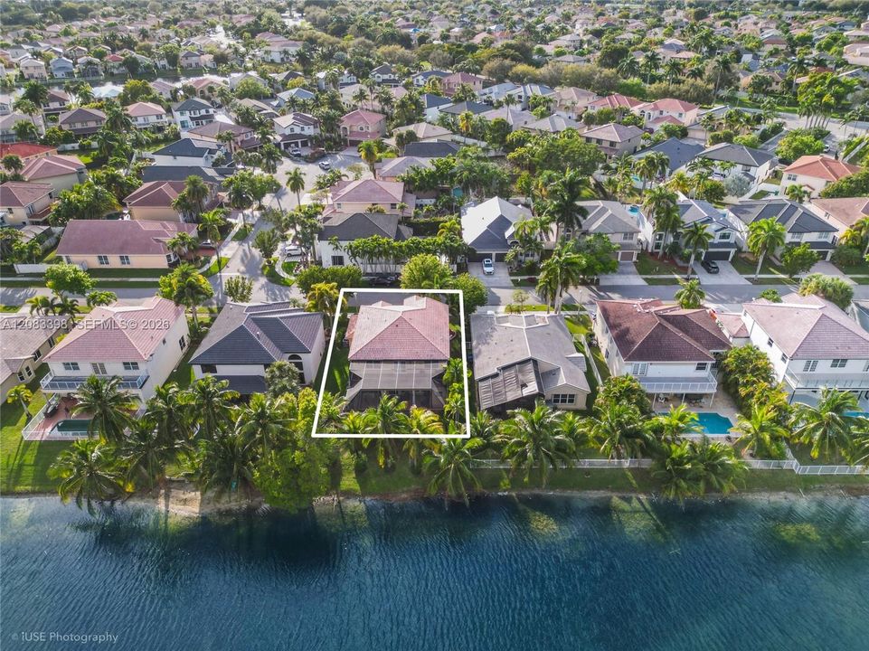 На продажу: $1,095,000 (4 спален, 3 ванн, 3407 Квадратных фут)