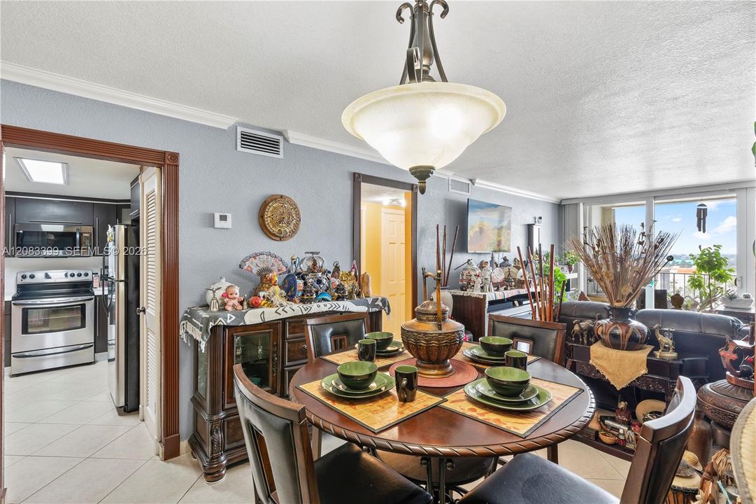 En Venta: $270,000 (1 camas, 1 baños, 940 Pies cuadrados)