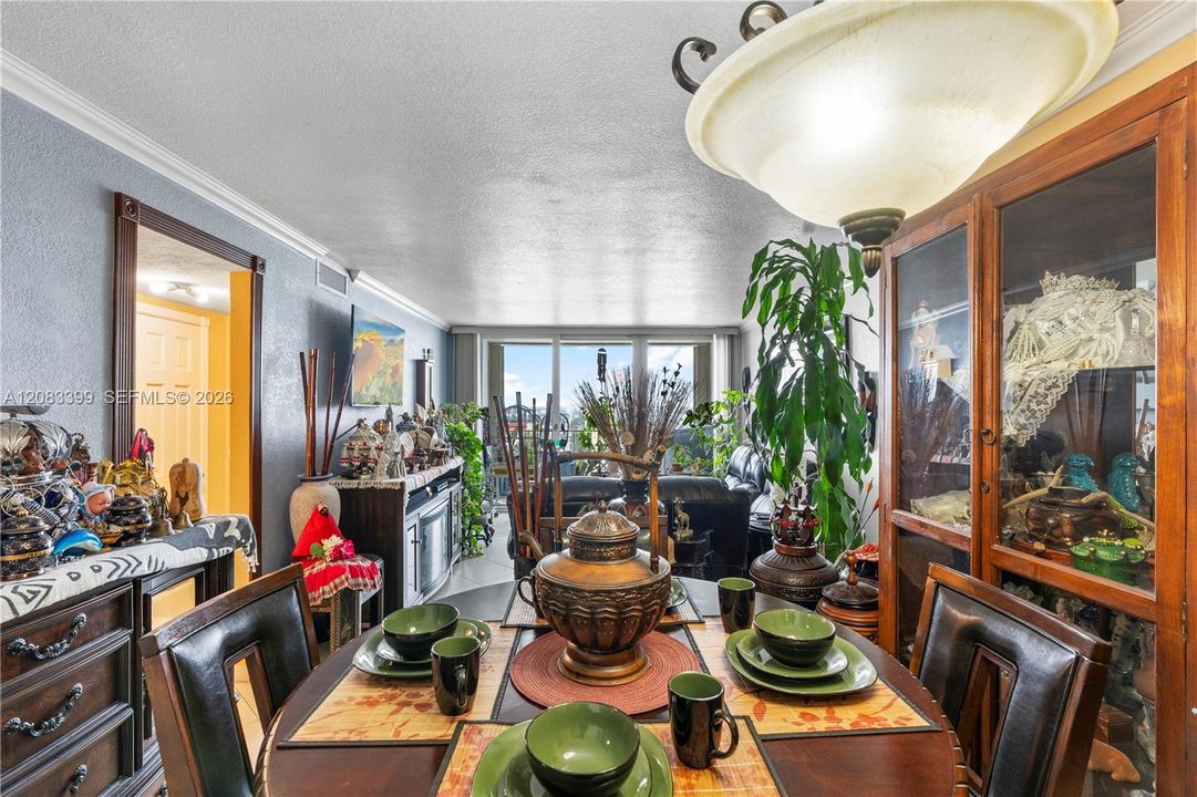 En Venta: $270,000 (1 camas, 1 baños, 940 Pies cuadrados)