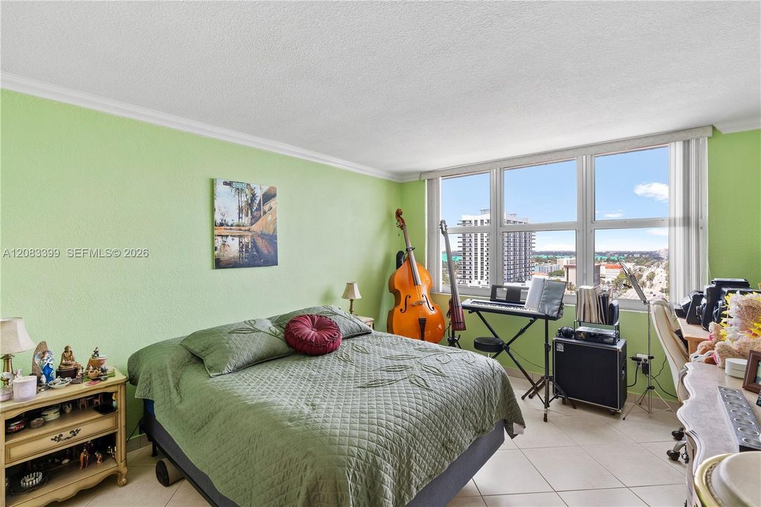 En Venta: $270,000 (1 camas, 1 baños, 940 Pies cuadrados)
