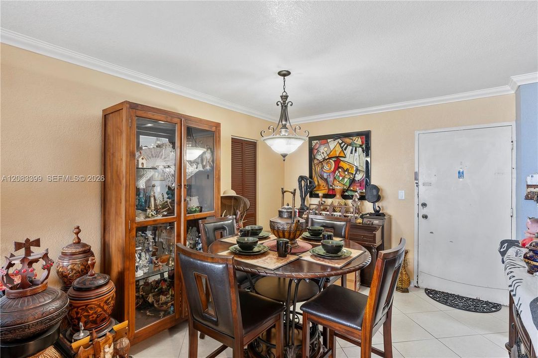 En Venta: $270,000 (1 camas, 1 baños, 940 Pies cuadrados)
