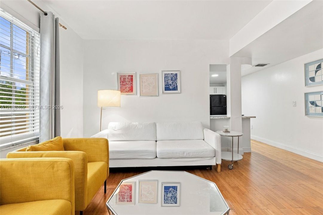 For Sale: $225,000 (1 beds, 1 baths, 540 Square Feet)