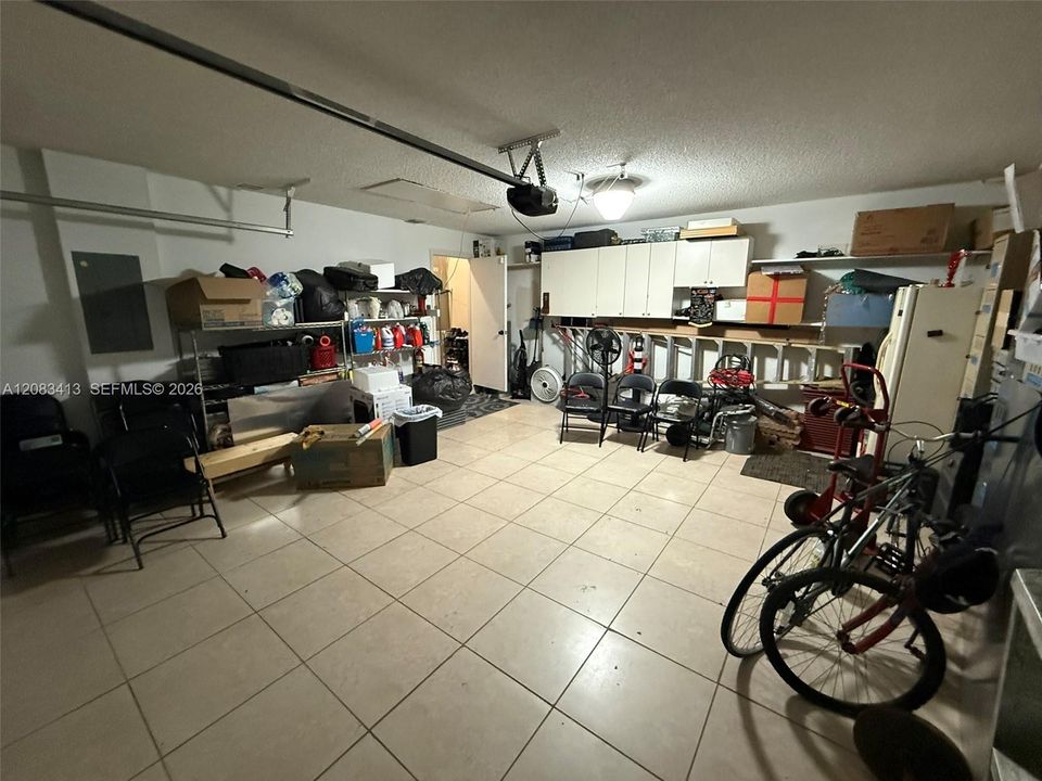На продажу: $749,999 (3 спален, 2 ванн, 2103 Квадратных фут)