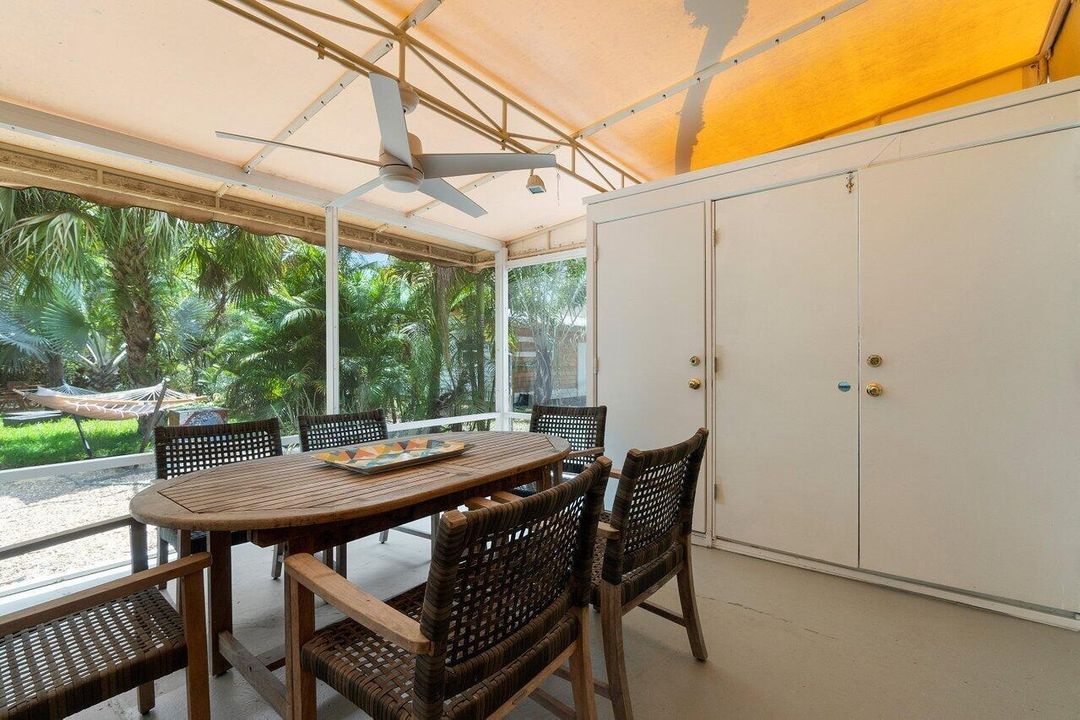 018-726NStreet-WestPalmBeach-FL-33401-SM