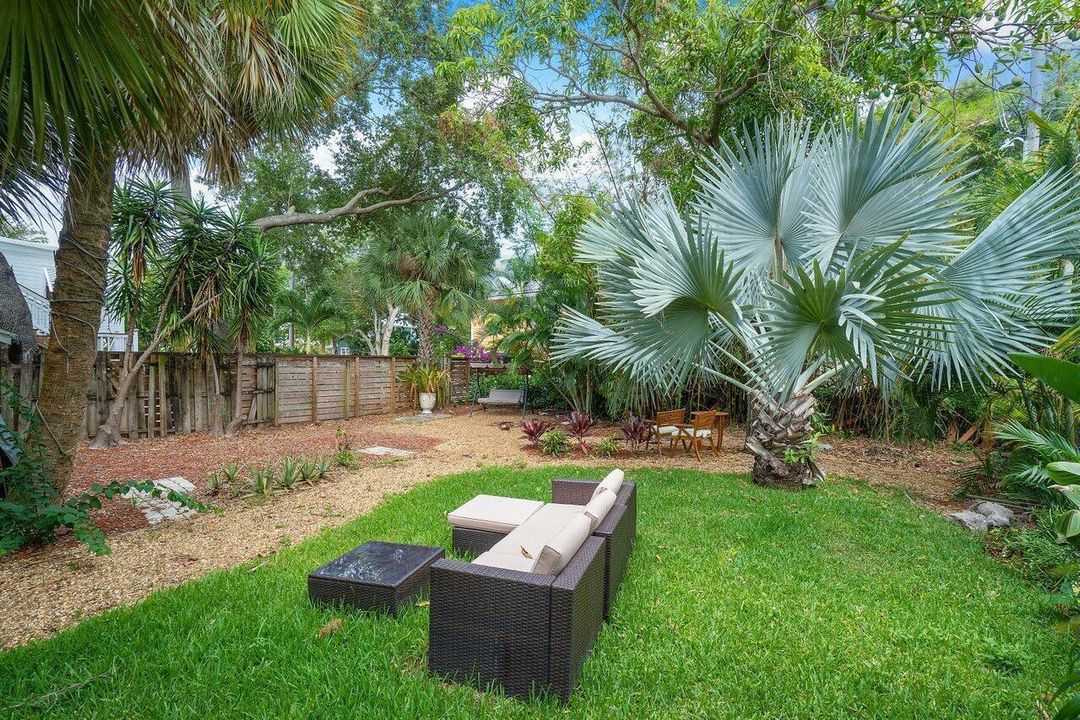 033-726NStreet-WestPalmBeach-FL-33401-SM