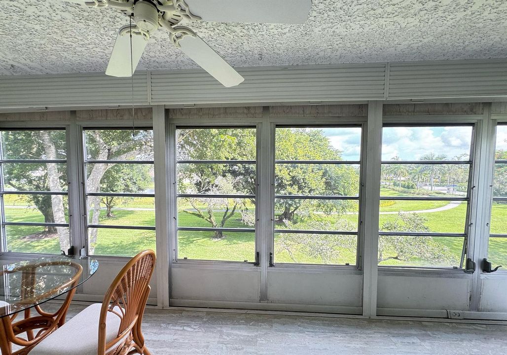 porch 005