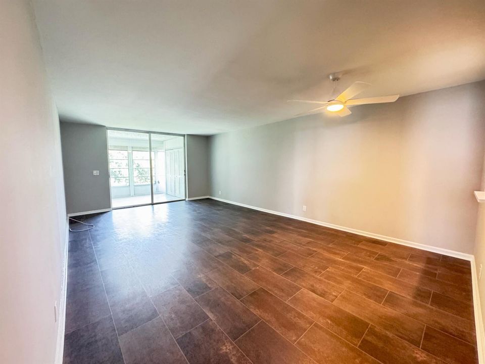 living room 001