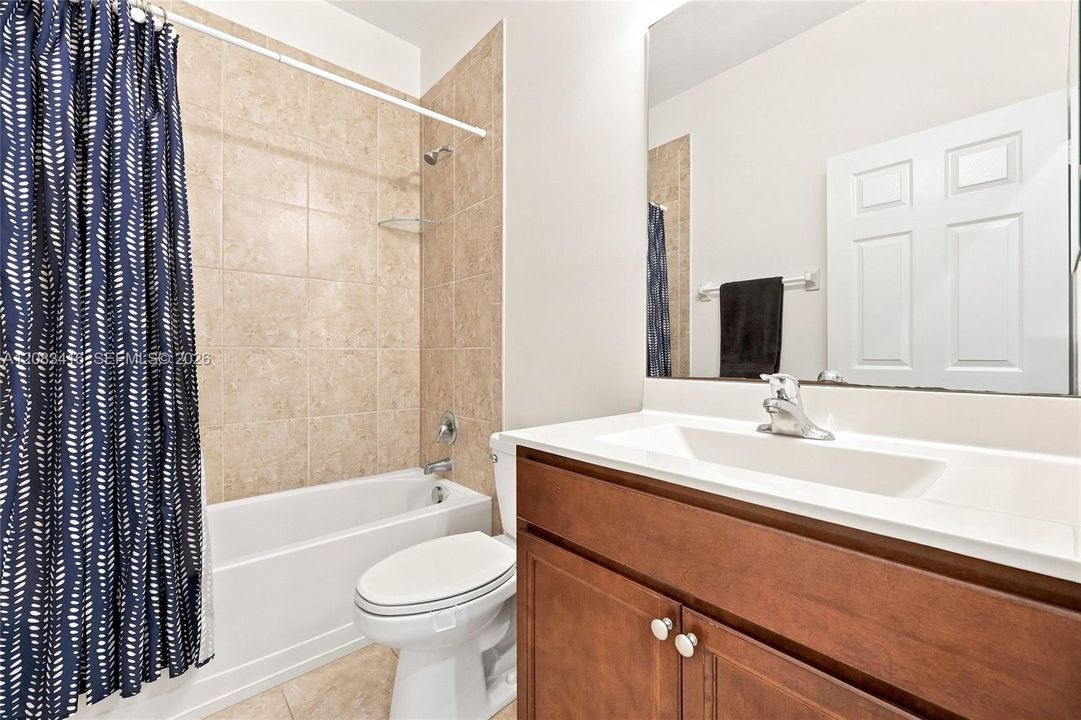 For Sale: $390,000 (3 beds, 2 baths, 1499 Square Feet)
