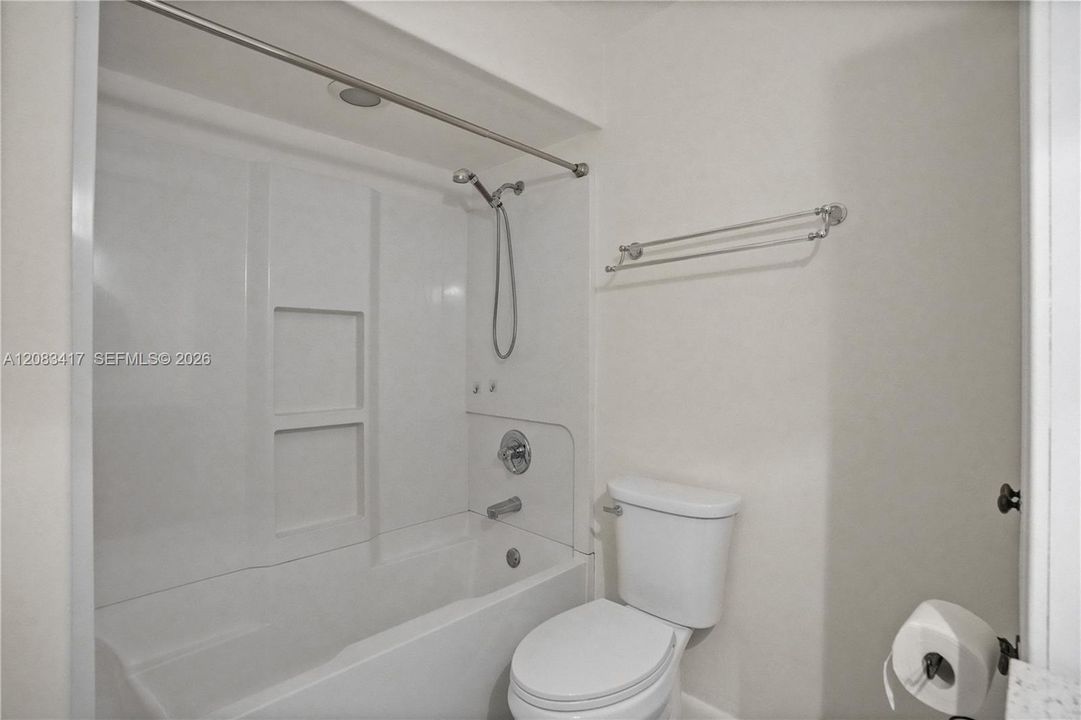 En Renta: $3,500 (4 camas, 2 baños, 1920 Pies cuadrados)